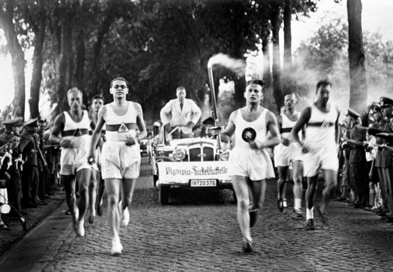 Relevo de la antorcha de los Juegos Olímpicos de 1936