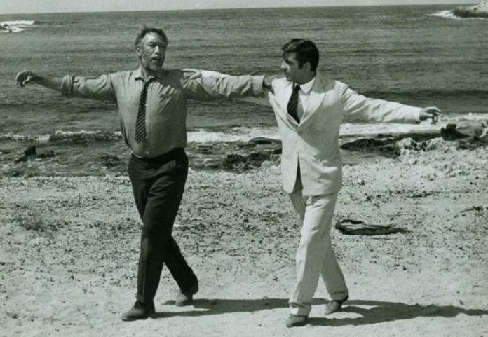Cuando Zorba el griego te enseña a bailar