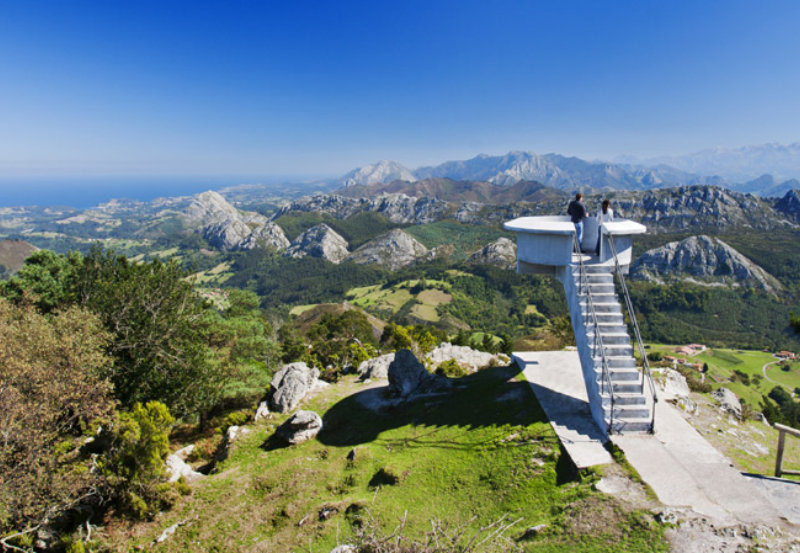 Mirador El Fitu Alto de la Cruz de Llames, Caravia. Covadonga. Asturias