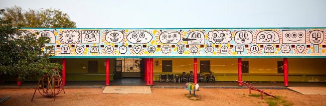 mural Bagundi realizado en Bathalapalli, India.