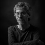 Ojos de vidrio: entre la adolescencia y lo sobrenatural Autor de Ojos de Vidrio